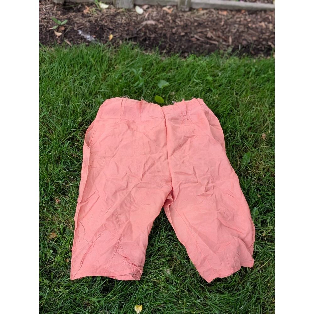 Women’s Peach Cropped Wide-Leg Pants Size Approx. Small